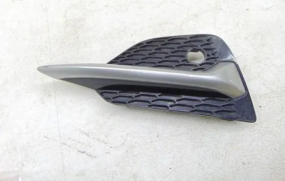 Nissan Qashqai Front bumper lower grill 62257HV20A