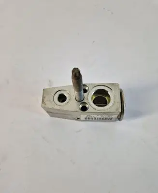 Air conditioning (A/C) expansion valve