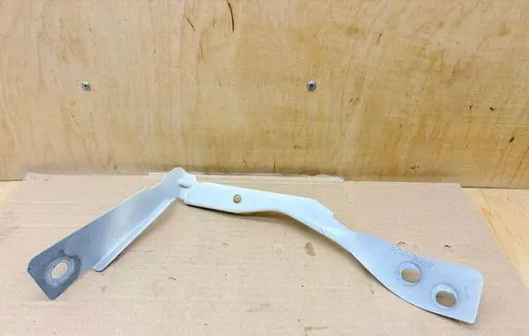 Renault Captur Fender mounting bracket 625B40078R