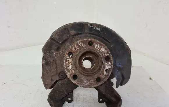 Skoda Fabia Mk2 (5J) Front wheel hub spindle knuckle