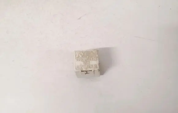 Renault Laguna I Other relay 7700822929