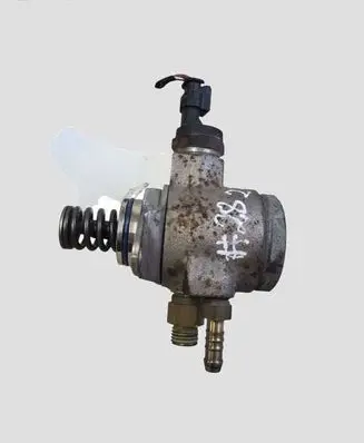 Volkswagen Golf VII Fuel injection high pressure pump