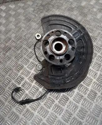 Mercedes-Benz A W176 Front wheel hub A2463503541