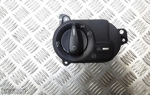 Ford Focus Light switch 4S4T13A024AC