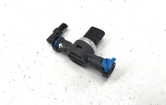 Volvo XC40 Fuel pressure sensor 32363465 8893087022