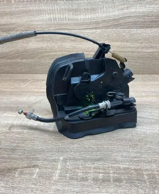 BMW X5 E53 Rear door lock 8402602