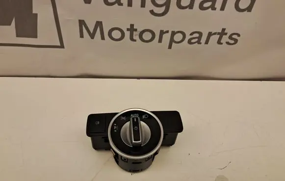 Mercedes-Benz E W212 Light switch A2129050551