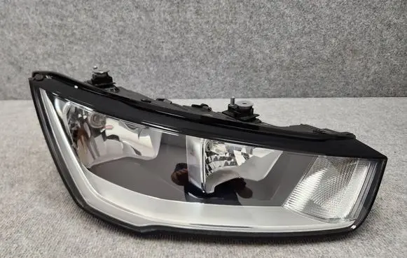 Audi A1 Headlight/headlamp 8XA941004SCZ 8XA941004