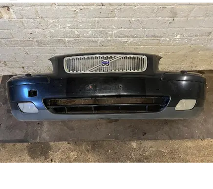 Volvo V70 Front bumper 08693340