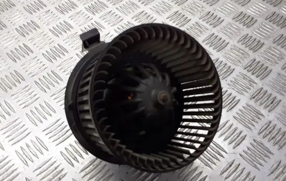 Dacia Logan I Front door blower motor N106609Z