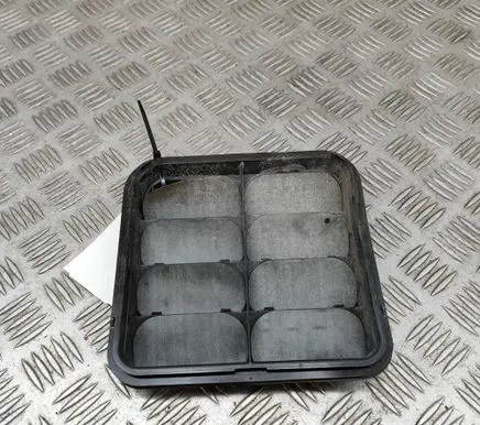 Audi e-tron Quarter panel pressure vent 4M0819181A