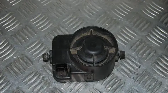 Volvo V50 Alarm system siren 8696043