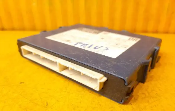 Toyota Prius+ (ZVW40) Other control units/modules 8999047050