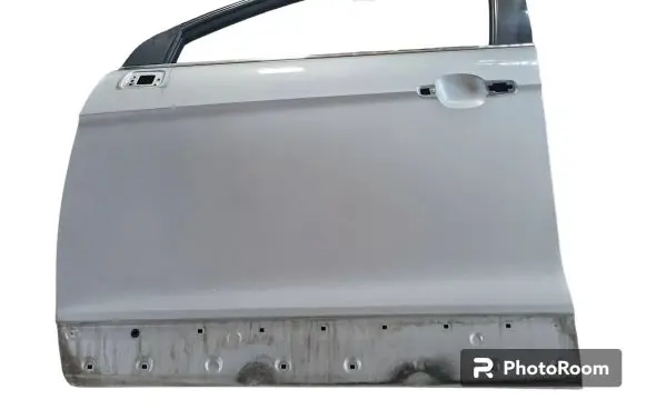 Chevrolet Captiva Front door