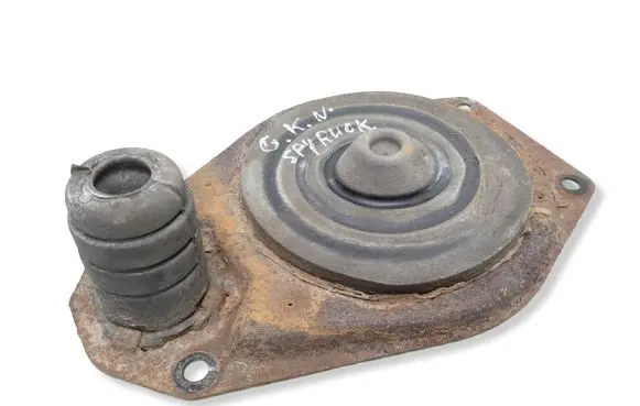 Opel Vivaro Rear coil spring rubber mount 