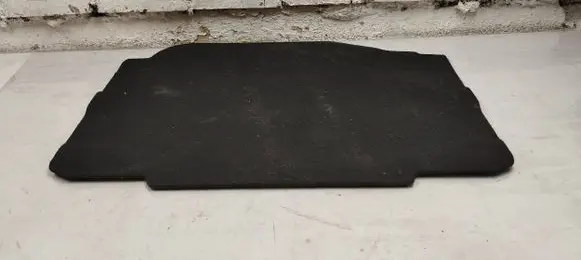 Trunk/boot floor carpet liner