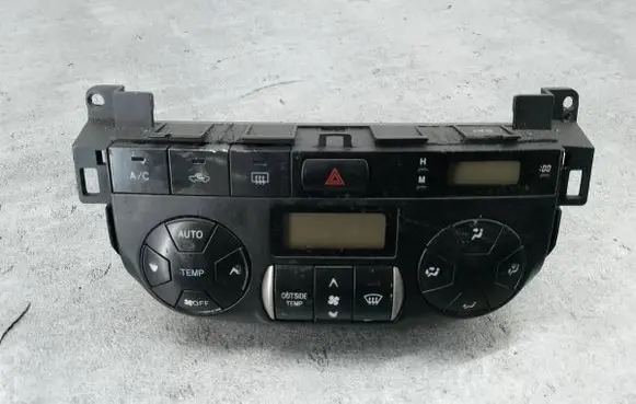 Toyota RAV 4 (XA20) Climate control/heater control trim 