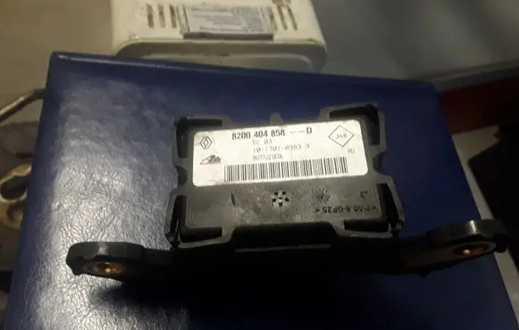 Renault Espace - Grand espace IV ESP acceleration yaw rate sensor 8200404858