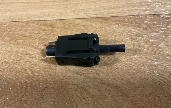 Mercedes-Benz C W203 Brake pedal sensor switch 0015458714