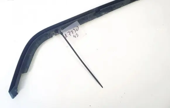 Under headlight/headlamp trim