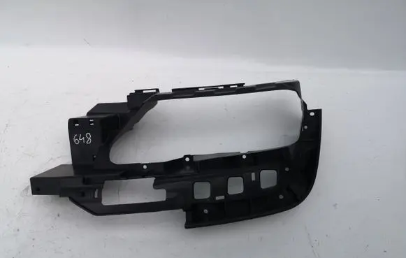 Audi A5 Muffler mount bracket/holder 8W6807347A