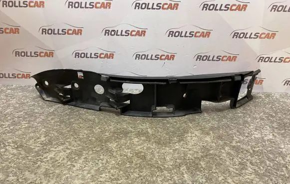 Volkswagen Touareg I Front bumper mounting bracket 7L6807184C