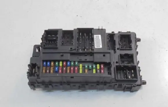 Ford Mondeo MK I Fuse box set FU5T15604DFB