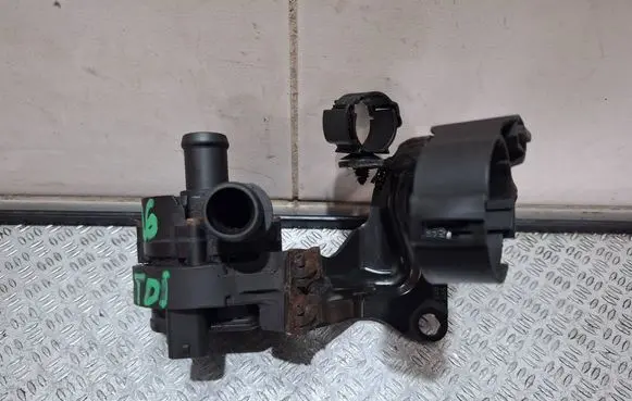 Seat Leon (5F) Electric auxiliary coolant/water pump 5G0965567