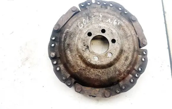 Volkswagen Golf IV Pressure plate 