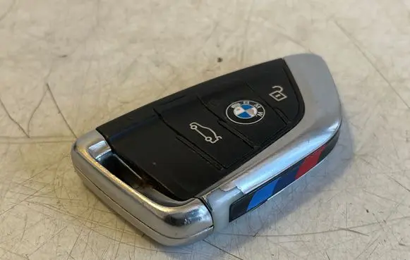 BMW X6 F16 Ignition key/card 6805998