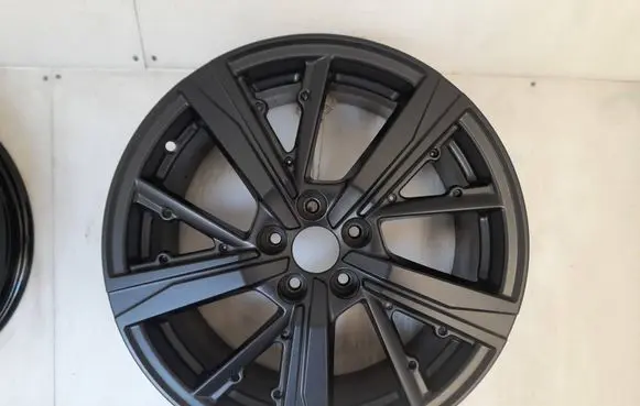 Peugeot 308 R18 alloy rim 9835058180
