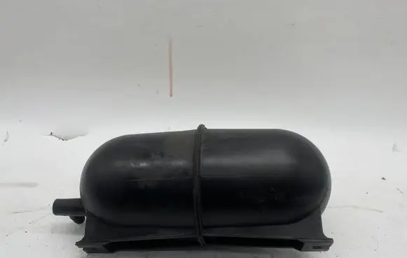 Iveco Daily 4th gen Vacuum air tank 