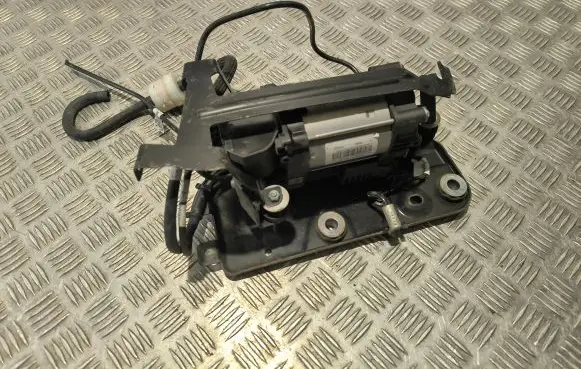 Volvo XC60 Air suspension compressor/pump 634852000G