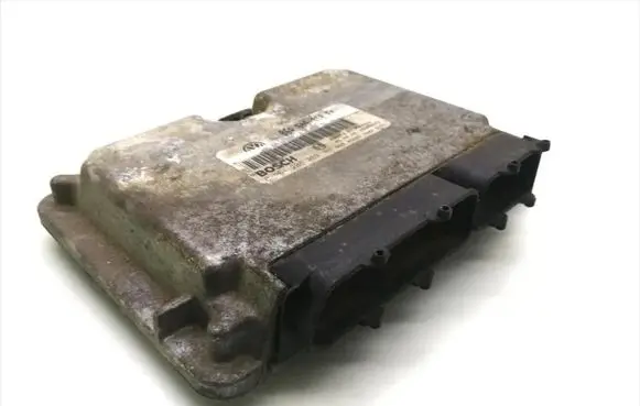 Volkswagen New Beetle Engine control unit/module 06A906018FM 0261206263