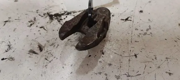 Peugeot 308 Fuel Injector clamp holder