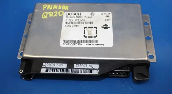 Nissan Primera ESP (stability system) control unit 0235109605