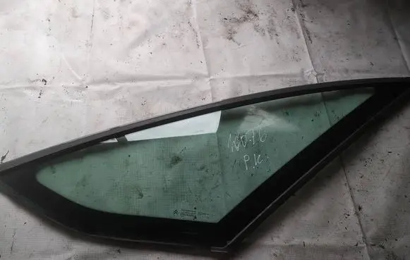 Citroen C4 Grand Picasso Front triangle window/glass AS2