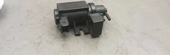 BMW X3 E83 Turbo solenoid valve 7796634 70057900