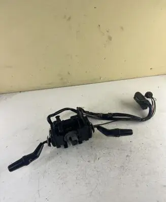 Wiper turn signal indicator stalk/switch