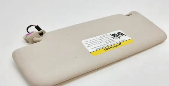 Volkswagen PASSAT B7 USA Sun visor 561857552