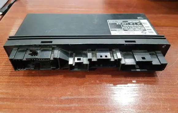BMW 5 E60 E61 Comfort/convenience module 9151517 61359151517 5WK49110A