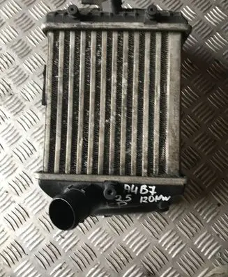 Audi A4 S4 B7 8E 8H Intercooler radiator 8E0145805P