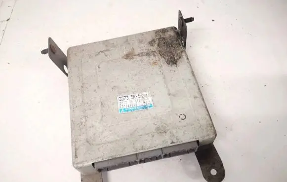 Mazda 323 F Engine control unit/module z57318881 E2T84986M