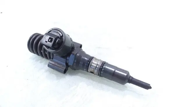 Skoda Octavia Mk2 (1Z) Fuel injector 03G130073G 0414720404