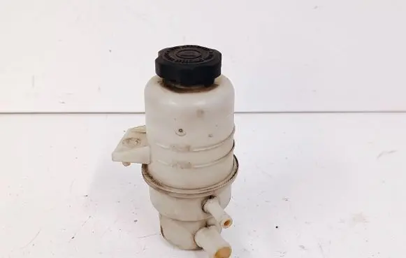 Dodge Grand Caravan Power steering fluid tank/reservoir 04743676AD