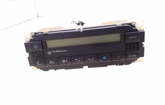 Volkswagen PASSAT B5 Climate control unit 1J1907044