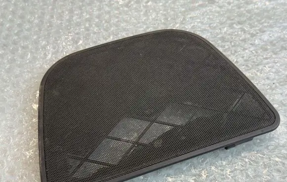 BMW 5 E39 Parcel shelf speaker trim grill 8172425