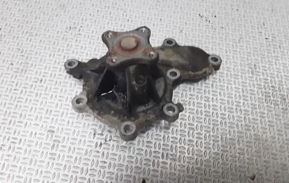 Nissan Almera Tino Water pump