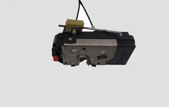 Opel Vectra C Rear door lock 13157758