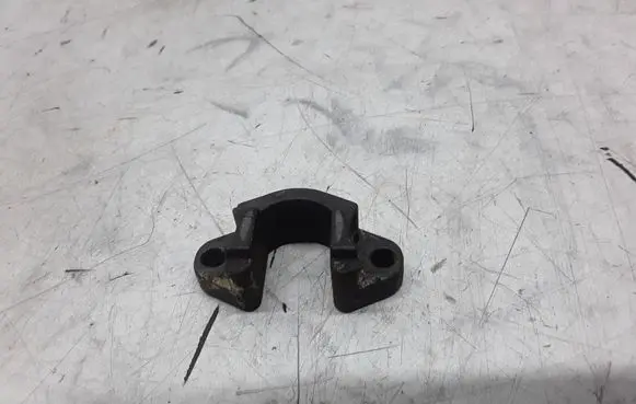 BMW 5 E39 Fuel Injector clamp holder